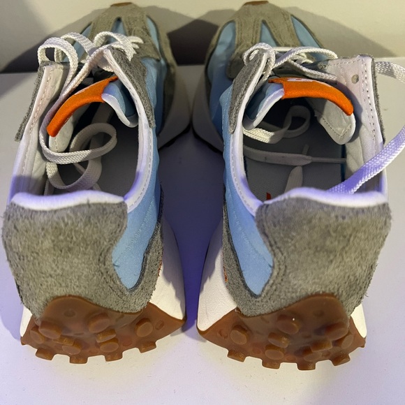 Stylish 327’s - Picture 3 of 5